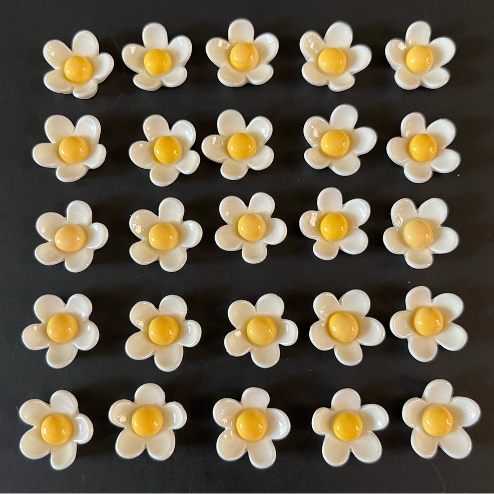 10 pcs Daisy White Yellow Flower Resin Charms Cabochon Slime Flatback Scrapbook